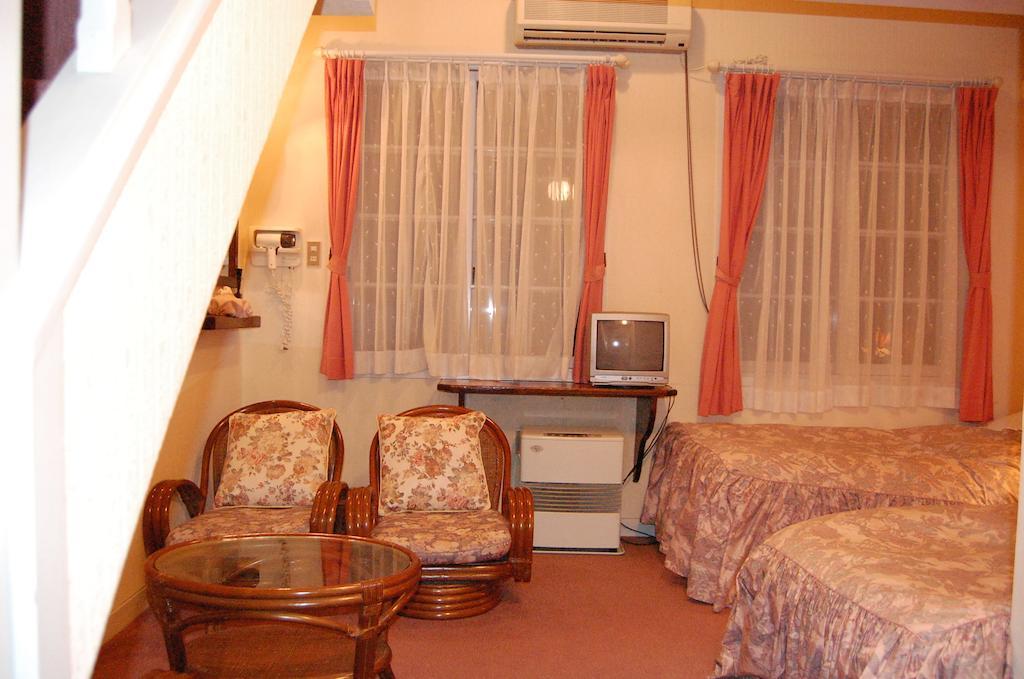 Petit Hotel And Restaurant Air Mail Hakuba Quarto foto